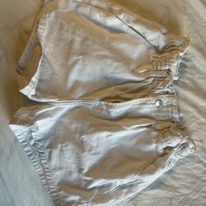 Kensie Women's High Waist Cream Shorts